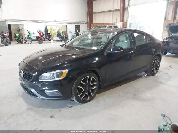 YV126MFL2H2422426 2017 VOLVO S60 - Image 2