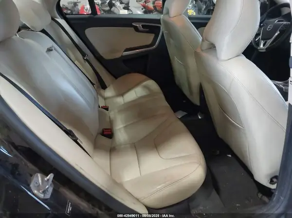 YV126MFL2H2422426 2017 VOLVO S60 - Image 8