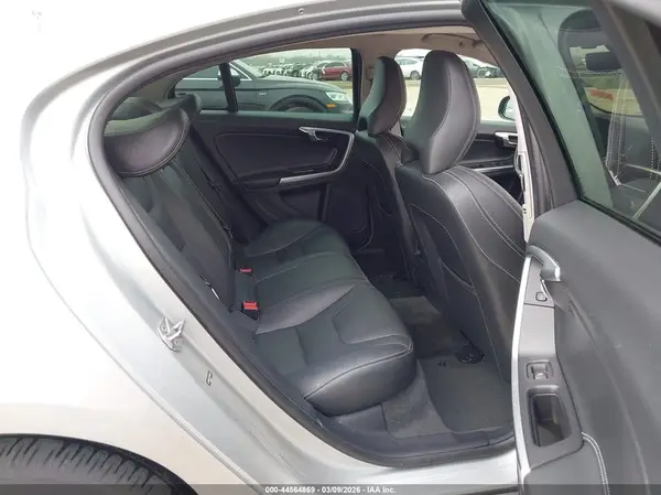 YV126MFL2J2455142 2018 VOLVO S60 - Image 8