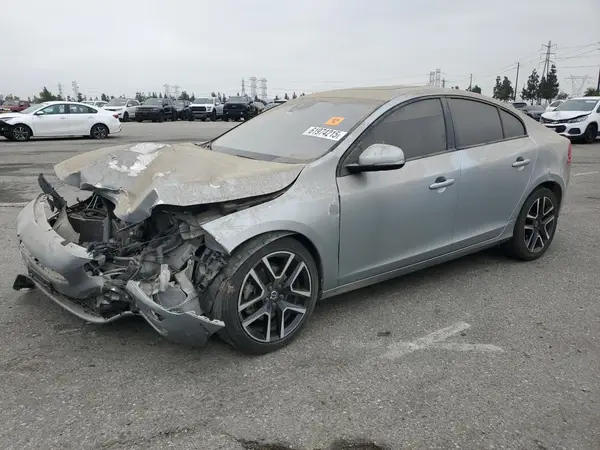 YV126MFL3H2421429 2017 VOLVO S60 - Image 1