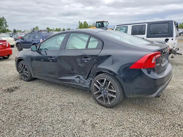 YV126MFL3H2433760 2017 VOLVO S60 - Image 2