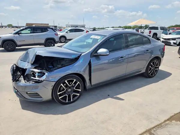 YV126MFL3H2435105 2017 VOLVO S60 - Image 1