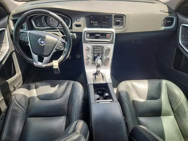 YV126MFL3H2435105 2017 VOLVO S60 - Image 8