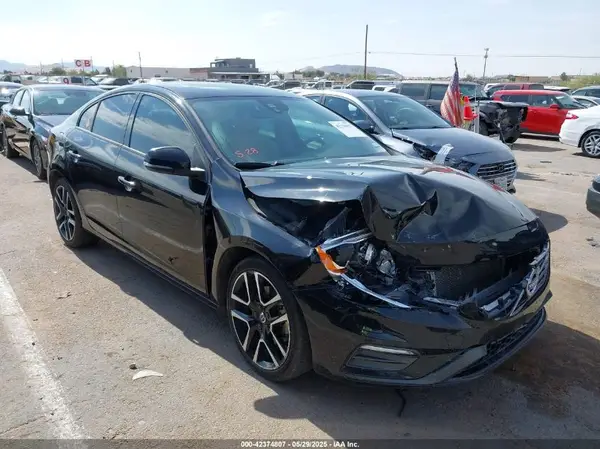 YV126MFL3H2436352 2017 VOLVO S60 - Image 1