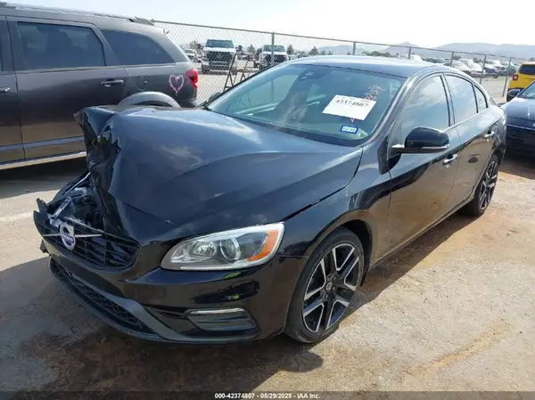 YV126MFL3H2436352 2017 VOLVO S60 - Image 2