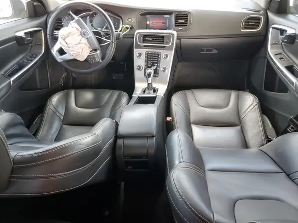 YV126MFL3J2451391 2018 VOLVO S60 - Image 8