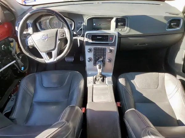YV126MFL3J2455506 2018 VOLVO S60 - Image 8