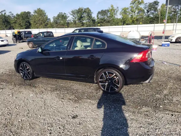 YV126MFL3J2459538 2018 VOLVO S60 - Image 2