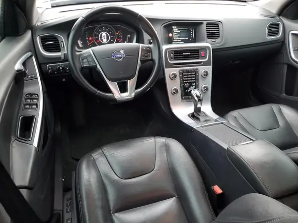 YV126MFL4H2422055 2017 VOLVO S60 - Image 8