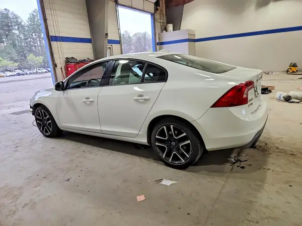 YV126MFL4H2422850 2017 VOLVO S60 - Image 2