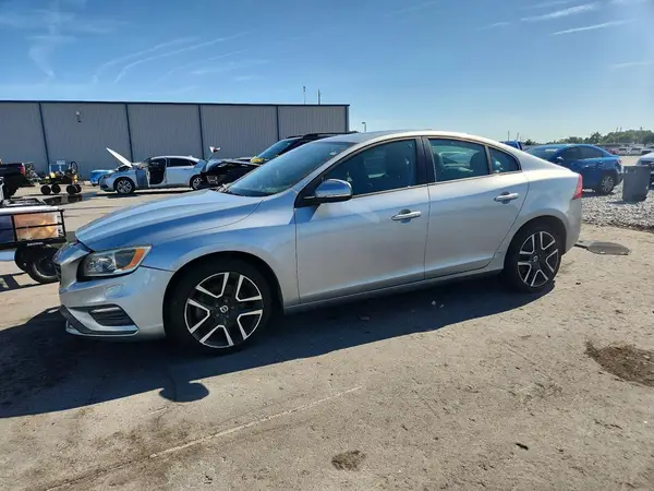 YV126MFL4H2431418 2017 VOLVO S60 - Image 1
