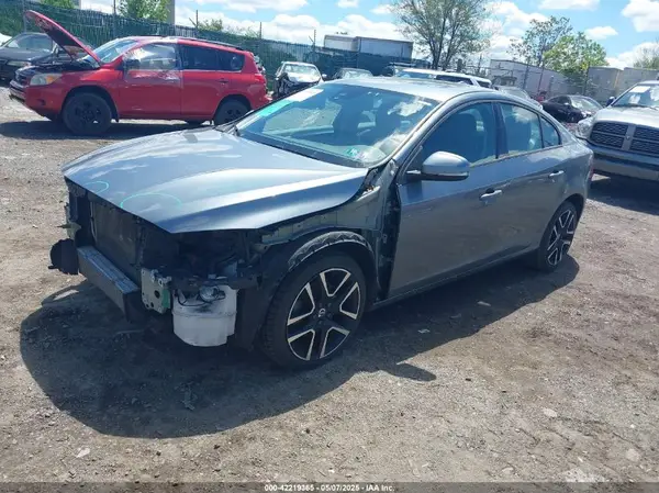 YV126MFL4H2432746 2017 VOLVO S60 - Image 2
