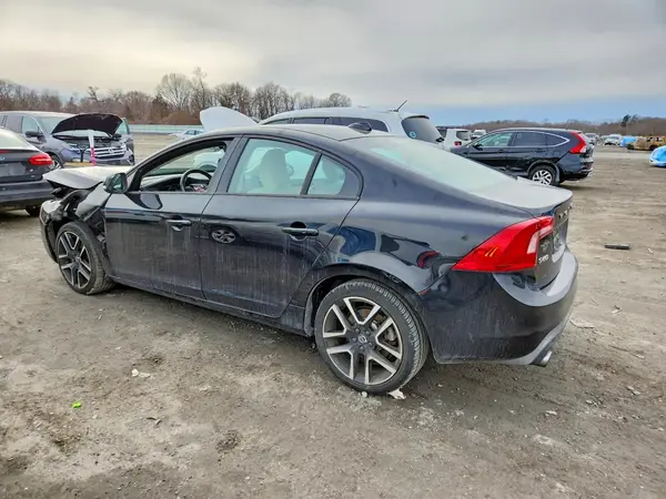 YV126MFL4H2434092 2017 VOLVO S60 - Image 2