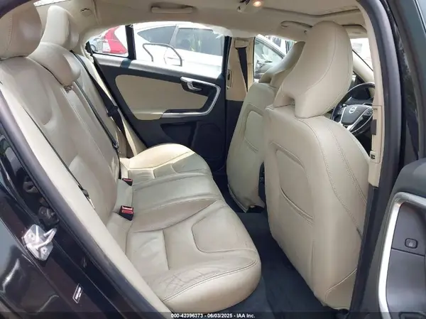 YV126MFL4J2458009 2018 VOLVO S60 - Image 8
