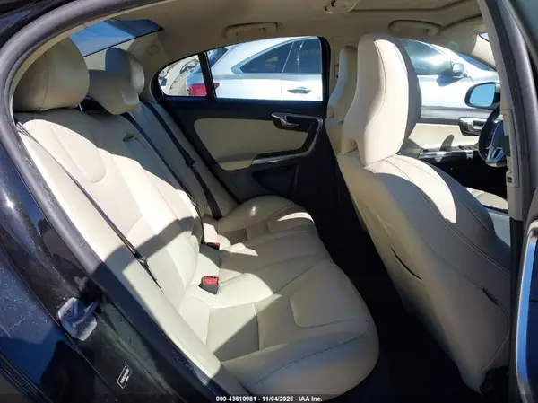 YV126MFL5H2428883 2017 VOLVO S60 - Image 8
