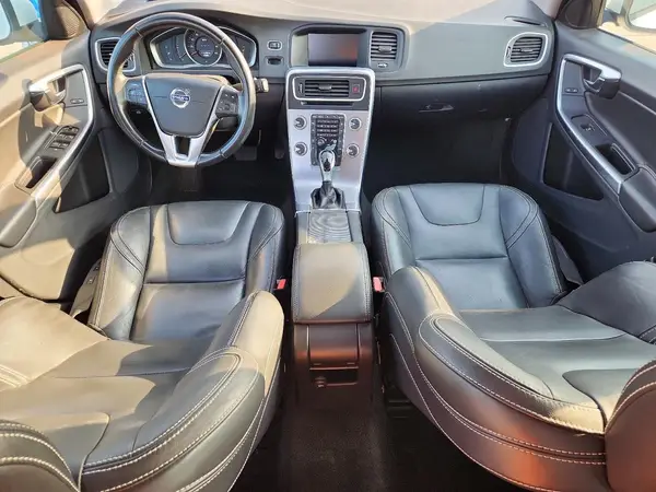 YV126MFL5J2452798 2018 VOLVO S60 - Image 8