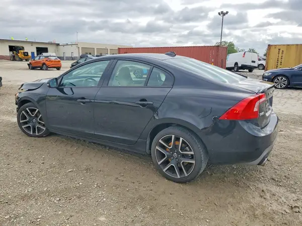 YV126MFL5J2453577 2018 VOLVO S60 - Image 2