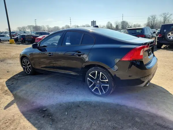 YV126MFL5J2458777 2018 VOLVO S60 - Image 2