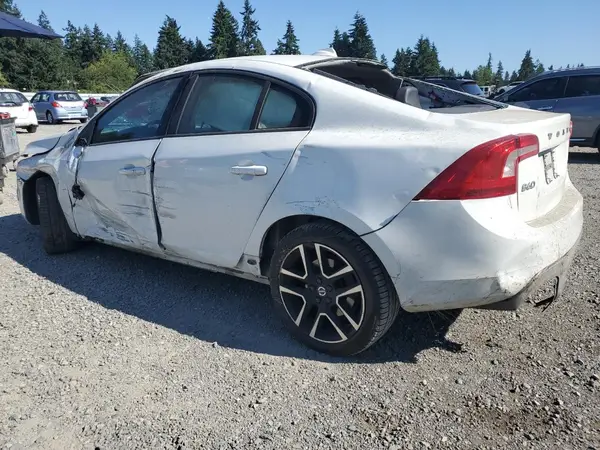 YV126MFL6H2420713 2017 VOLVO S60 - Image 2