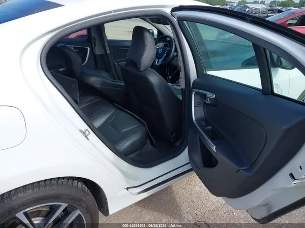 YV126MFL6H2421473 2017 VOLVO S60 - Image 8
