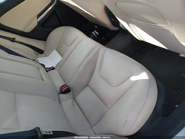 YV126MFL6H2422512 2017 VOLVO S60 - Image 8
