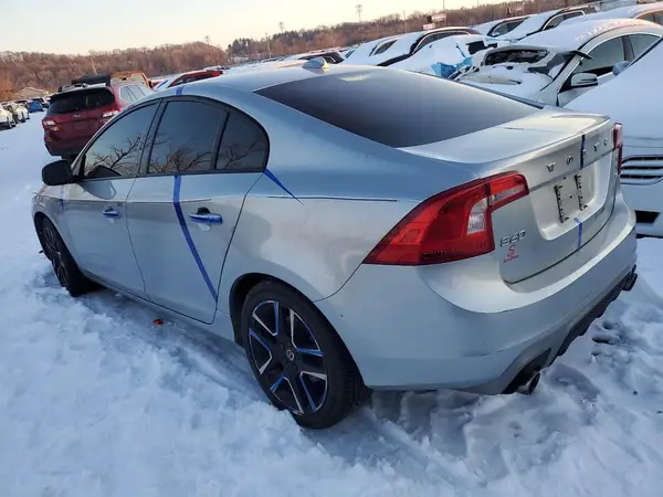 YV126MFL6H2423031 2017 VOLVO S60 - Image 2