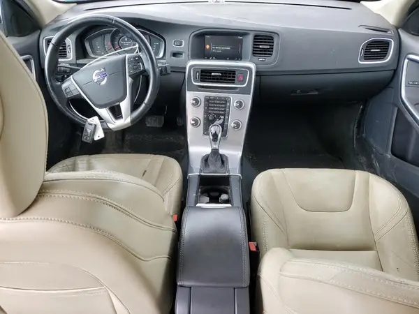YV126MFL6H2431226 2017 VOLVO S60 - Image 8