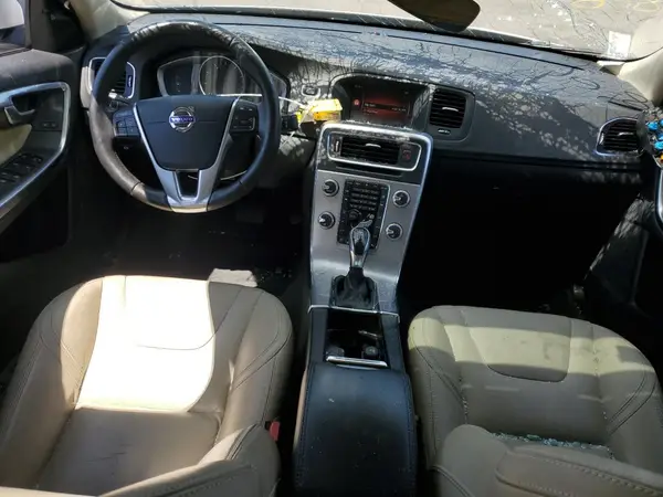 YV126MFL6J2453474 2018 VOLVO S60 - Image 8