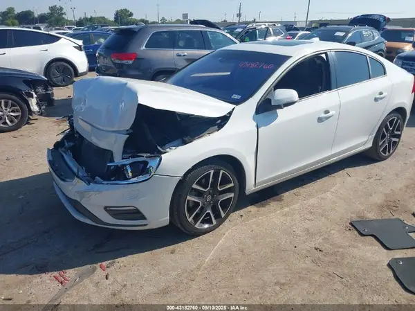 YV126MFL6J2456360 2018 VOLVO S60 - Image 2