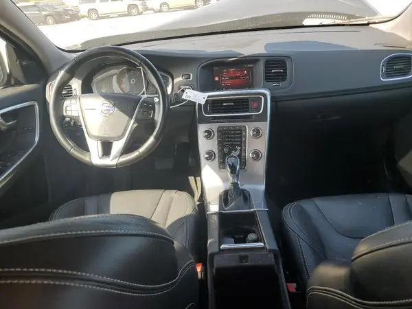 YV126MFL6J2456794 2018 VOLVO S60 - Image 8