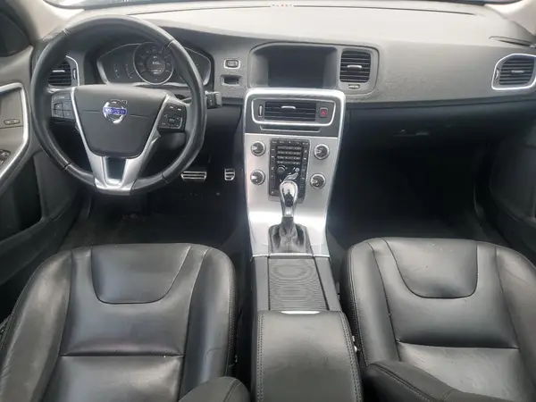YV126MFL7H2421112 2017 VOLVO S60 - Image 8