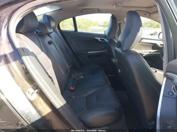 YV126MFL7H2421871 2017 VOLVO S60 - Image 8