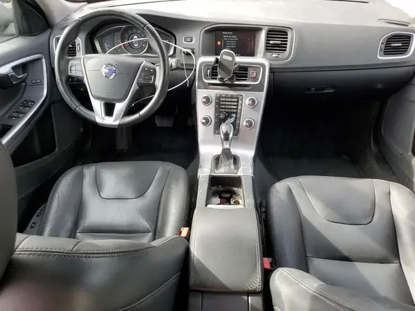 YV126MFL7H2422521 2017 VOLVO S60 - Image 8