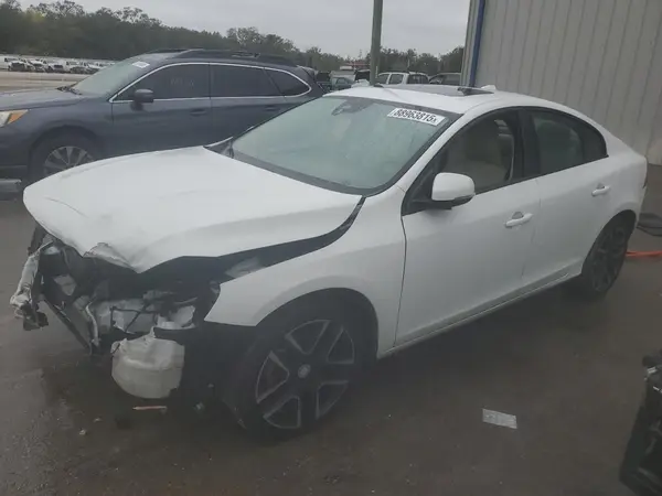 YV126MFL7H2422860 2017 VOLVO S60 - Image 1