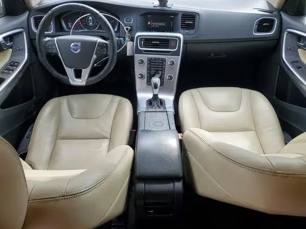 YV126MFL7H2424026 2017 VOLVO S60 - Image 8