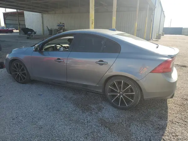 YV126MFL7H2432126 2017 VOLVO S60 - Image 2