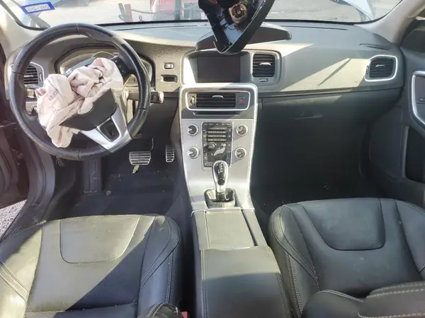 YV126MFL7H2432126 2017 VOLVO S60 - Image 8