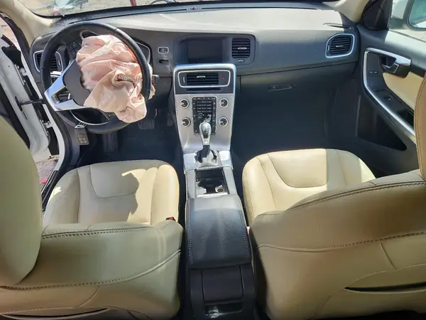 YV126MFL8H2423631 2017 VOLVO S60 - Image 8