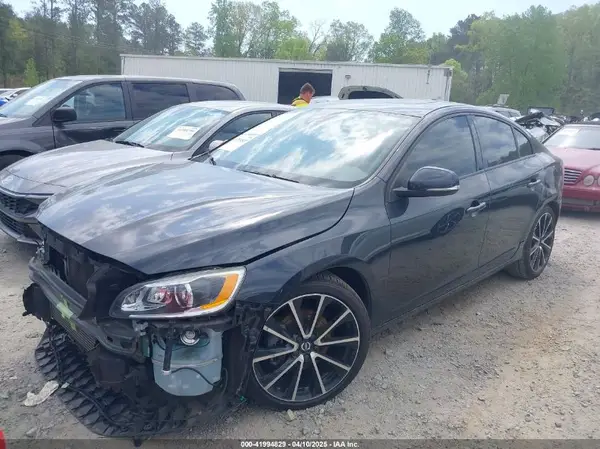 YV126MFL8H2425928 2017 VOLVO S60 - Image 2