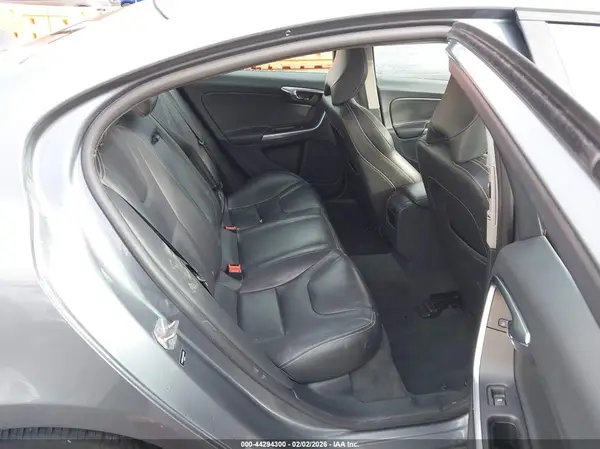 YV126MFL8H2437156 2017 VOLVO S60 - Image 8