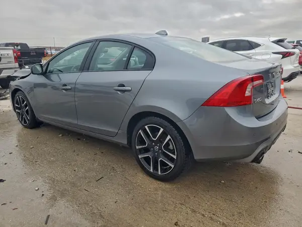 YV126MFL8H2439215 2017 VOLVO S60 - Image 2