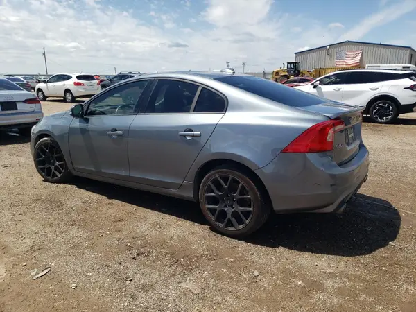 YV126MFL8J2455808 2018 VOLVO S60 - Image 2