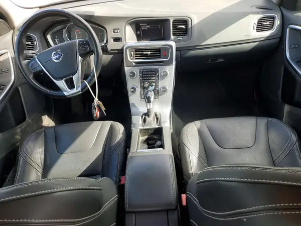 YV126MFL8J2461902 2018 VOLVO S60 - Image 8