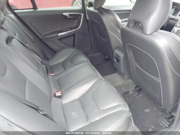 YV126MFL9J2453341 2018 VOLVO S60 - Image 8