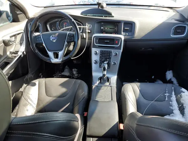 YV126MFL9J2458491 2018 VOLVO S60 - Image 8