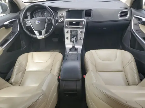 YV126MFLXH2420164 2017 VOLVO S60 - Image 8