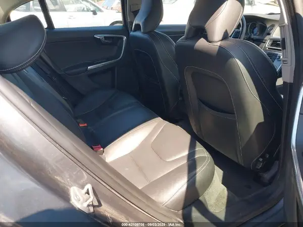 YV126MFLXH2428457 2017 VOLVO S60 - Image 8