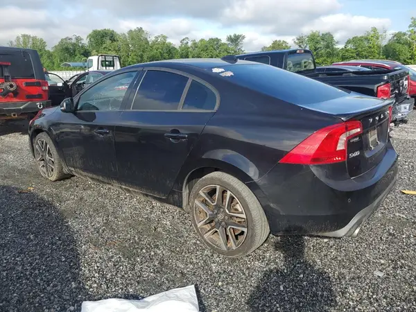 YV126MFLXH2432069 2017 VOLVO S60 - Image 2