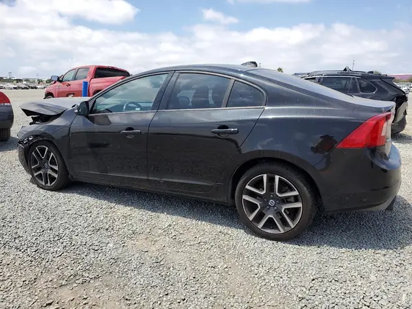 YV126MFLXH2432458 2017 VOLVO S60 - Image 2