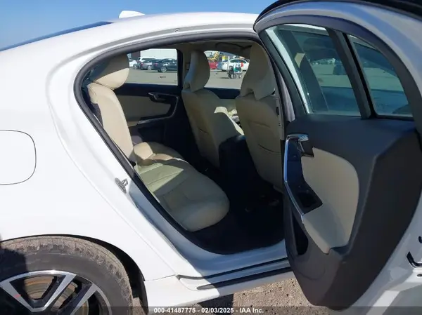 YV126MFLXH2433058 2017 VOLVO S60 - Image 8